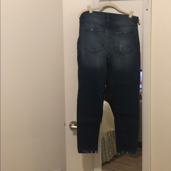 High Rise Jeans - Picture 2 of 3